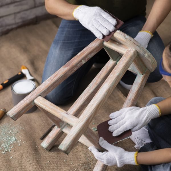 high-angle-people-using-sandpaper high-angle-people-using-sandpaper